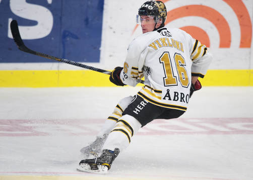 Tobias Viklund, AIK