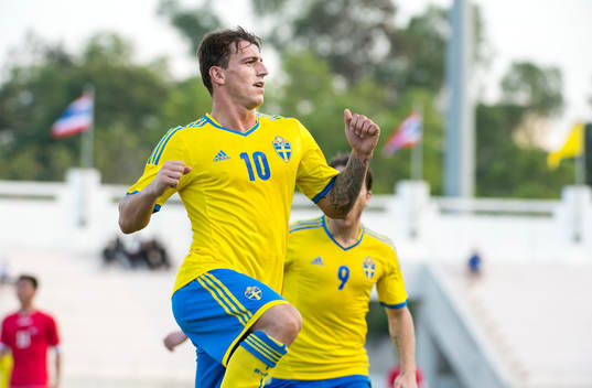 Erton Fejuzullahu, Sverige jublar