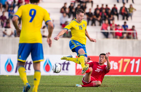 Viktor Claesson, Sverige hoppar över So Kyong Jin,