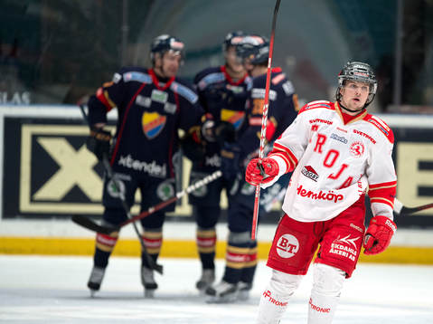 Viktor Amnér, Troja deppar
