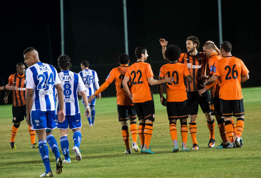 Shaktar gör 1-0, jubel
