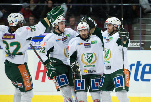 Chris Lee, Färjestad, gör avgörande målet för