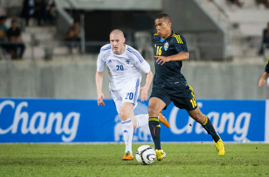 Robin Quaison, Sverige tar sats och skjuter in 2-0
