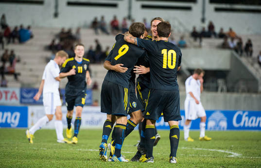 Robin Quaison, Sverige kramas om av Tobias Hysén, Viktor