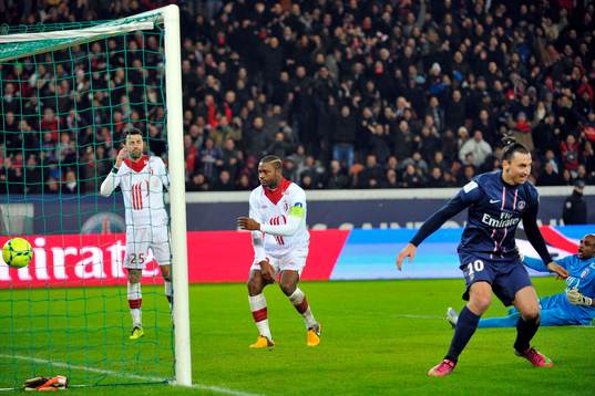 Mål PSG - Aurelien CHEDJOU  Zlatan Ibrahimovic, -