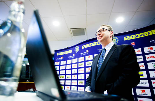 Pär Mårts, förbundskapten Sverige, presenterar Tre