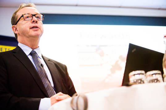 Pär Mårts, förbundskapten Sverige, presenterar Tre