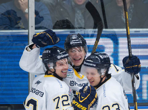 0-2 William Karlsson, HV71, grattas av Patrik Carlsson och