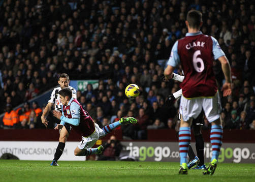 Football - Aston Villa v Newcastle United - Barclays