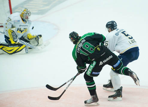 Dennis Everberg, Rögle, men Jonas Gunnarsson, målvakt,