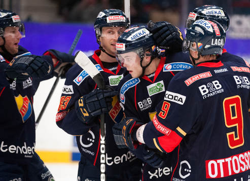 Jubel när Pontus Åberg, Djurgården, gjort mål
