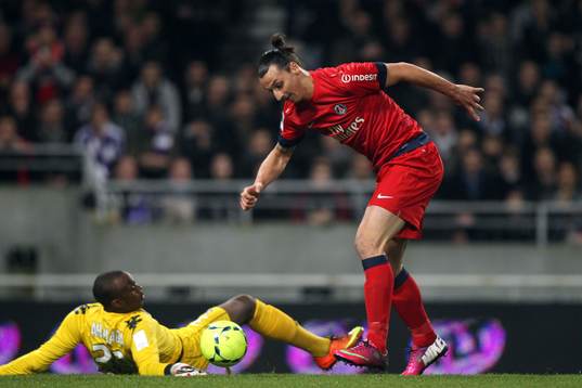 Goal  Zlatan IBRAHIMOVIC - 01.02.2013 - Toulouse / PSG  -