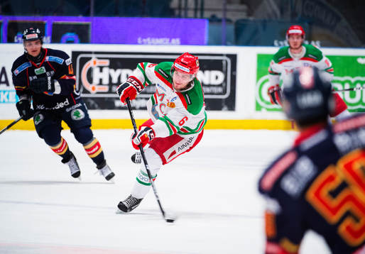 Mikael Vikstrand, Mora