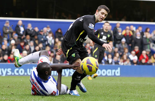 Football - Queens Park Rangers v Norwich City - Barclays