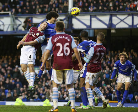 Football - Everton v Aston Villa - Barclays Premier League