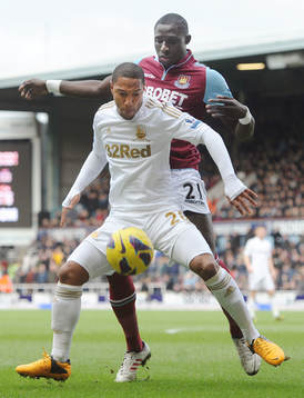 Football - West Ham United v Swansea City - Barclays