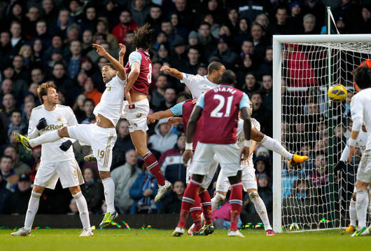 Football - West Ham United v Swansea City - Barclays