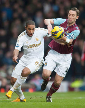 Football - West Ham United v Swansea City - Barclays