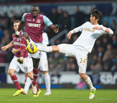 Football - West Ham United v Swansea City - Barclays