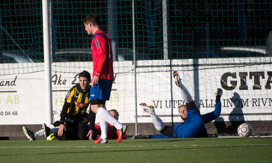 Moestafa El Kabir gör 1-0 för Häcken