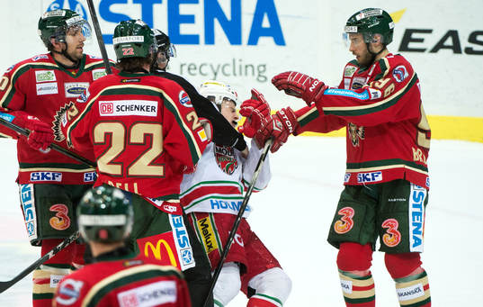 Nichlas Torp, Modo, muckar gräl med Brendan Bell,