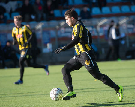Moestafa El Kabir, Häcken