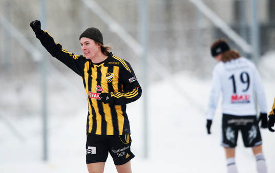 Premiärmålet, Joakim Karlsson, IFK, blev premiärskytt
