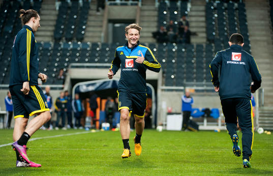 Sverige tränar på Friends Arena