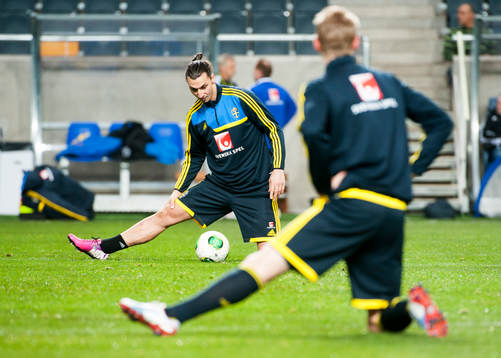 Sverige tränar på Friends Arena