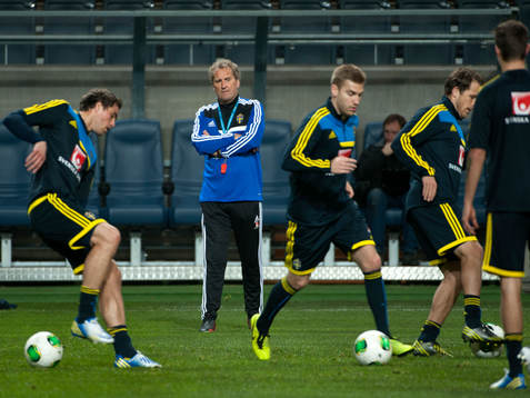 Fotboll, Sverige, Fotografering och träning på Friends