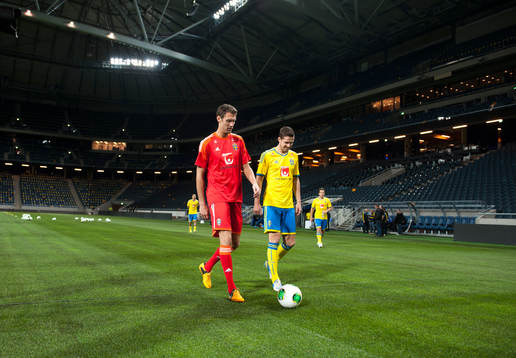 Fotboll, Sverige, Fotografering och träning på Friends