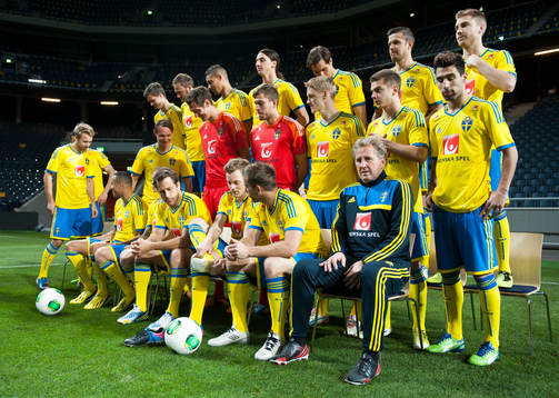 Fotboll, Sverige, Fotografering och träning på Friends
