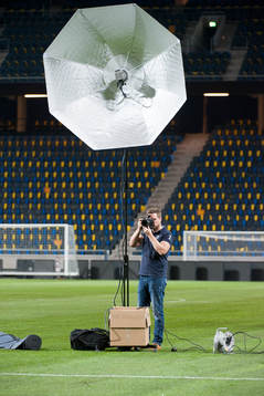 Fotboll, Sverige, Fotografering och träning på Friends