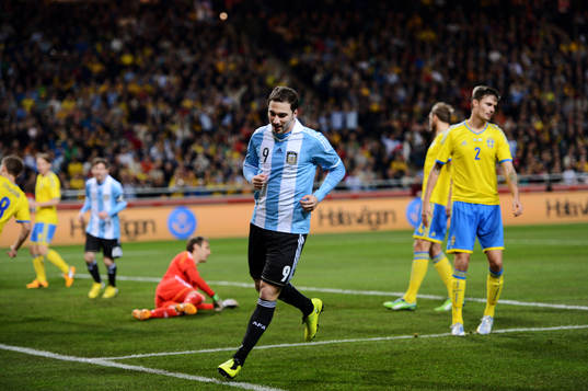 Gonzalo Higuain, Argentina, jublar, Mikael Lustig, Sverige