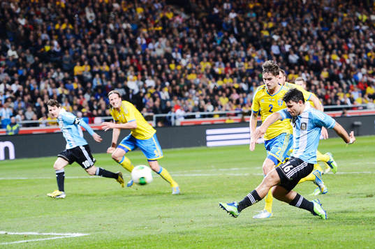 Sergio Aguero, Argentina på framfart