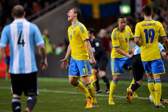 Kim Källström, Sverige, skriker ut sin frustration