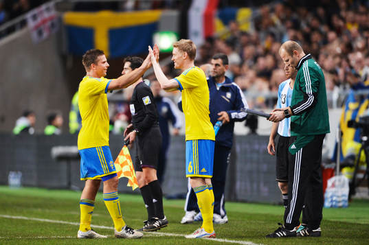 Byte mellan Anders Svensson och Rasmus Elm, Sverige