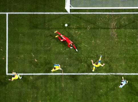0-1 till Argentina genom självmål, bollen går in bakom