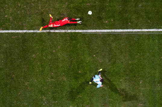 Gonzalo Higuain, Argentina, gör 1-3 bakom Andreas