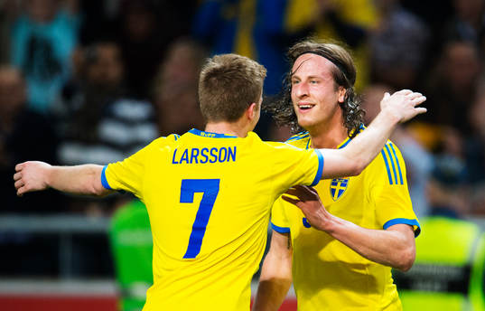 Sebastian Larsson kramar om Jonas Olsson, Sverige
