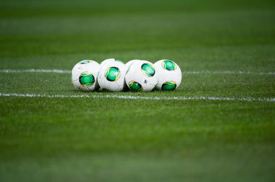 Fotbollar, fotboll, gräs