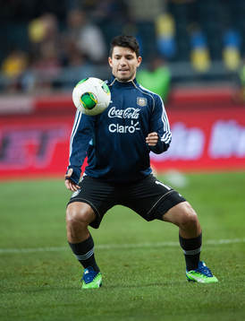 Sergio Agüero, Argentinas, bollkontroll