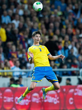 Mikael Lustig, Sverige