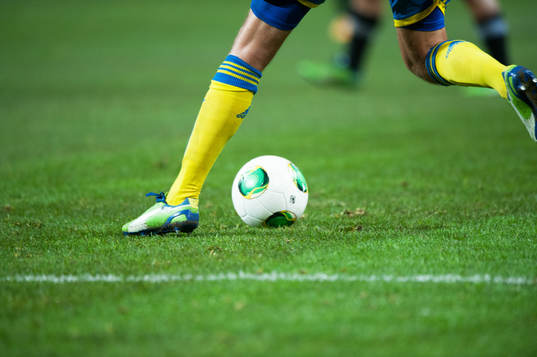 Fot, boll, bollkontroll, fotbollsskor, gräs