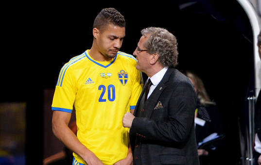 Mathias Ranégie byts in av Erik Hamrén, förbundskapten,