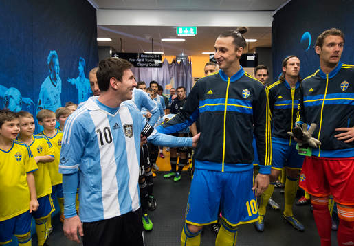 Bläddra bland fler bilder av Fotboll, Friends Arena