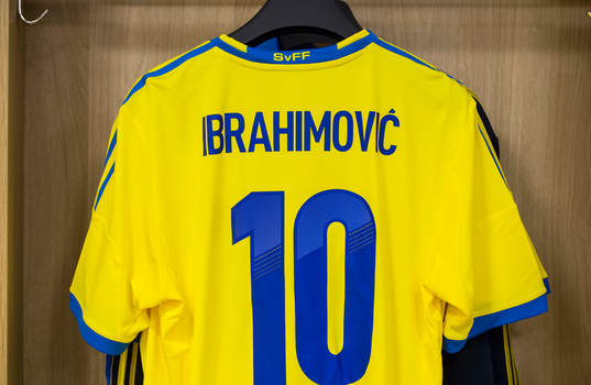 Sveriges omklädningsrum. Zlatan Ibrahimovics matchtröja