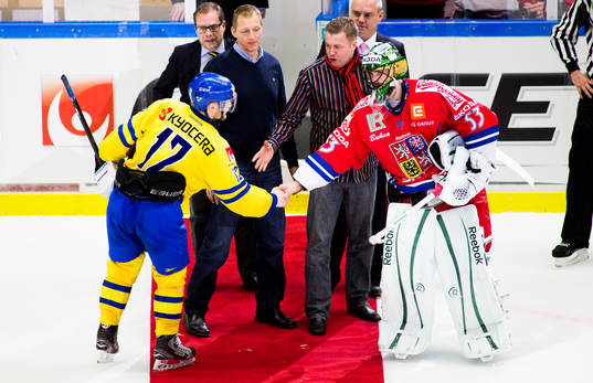 Fredrik Pettersson, Sverige, Alexander Salak, målvakt,