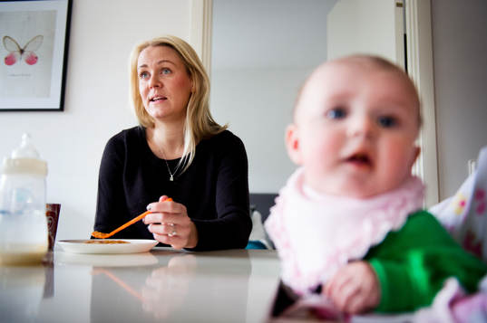 Fotboll, Damallsvenskan, Josefine Öqvist med dottern Stella