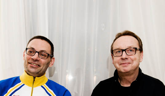 Ishockey, Peter Popovic, assisterande och Pär Mårts,